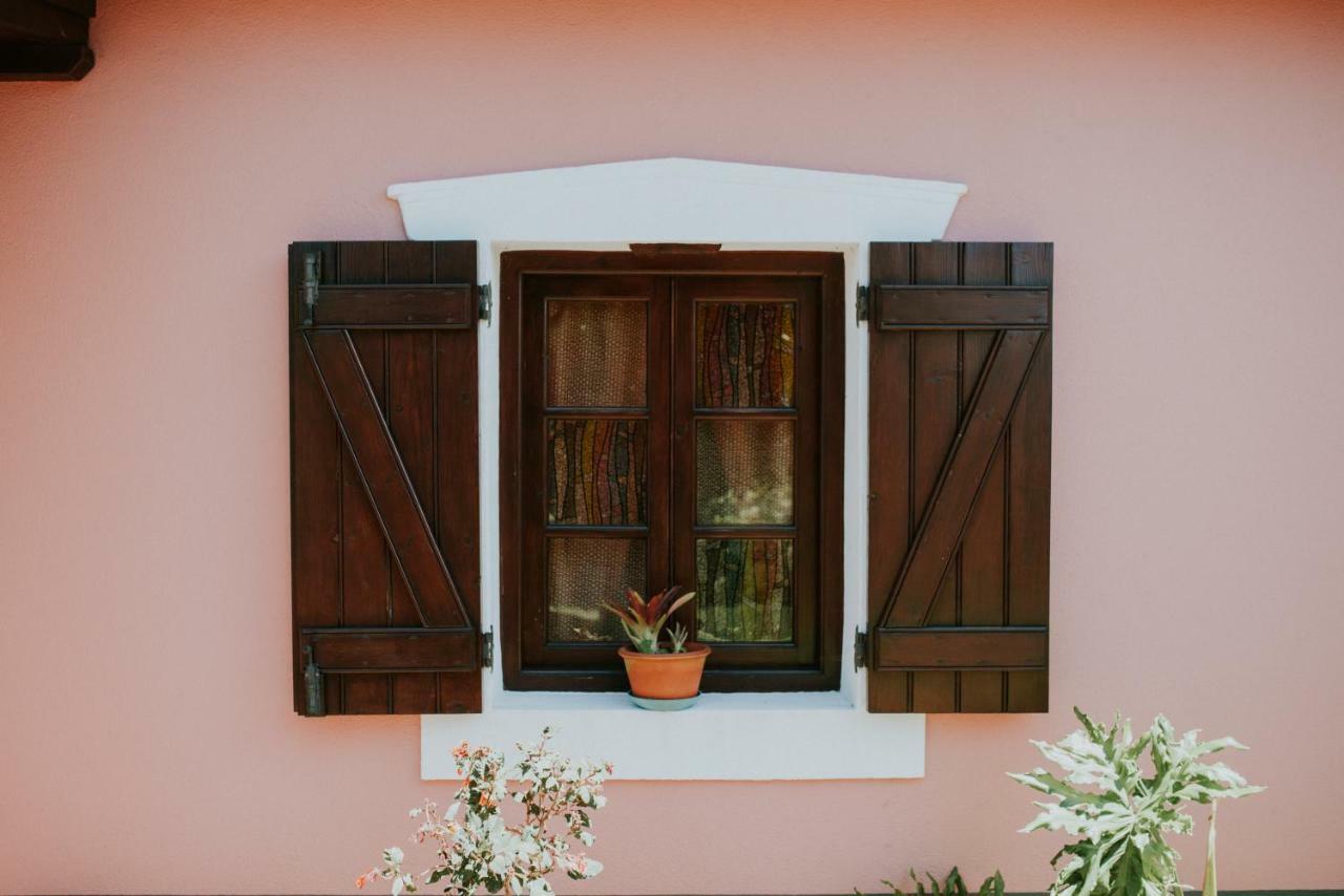 Casa Rosa Villa Camacha  Exterior photo