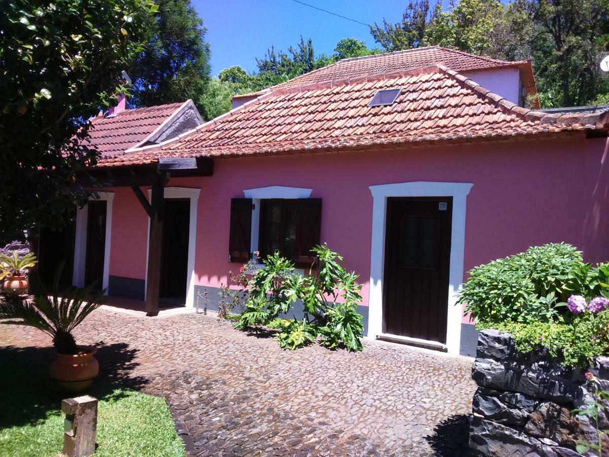 Casa Rosa Villa Camacha  Exterior photo
